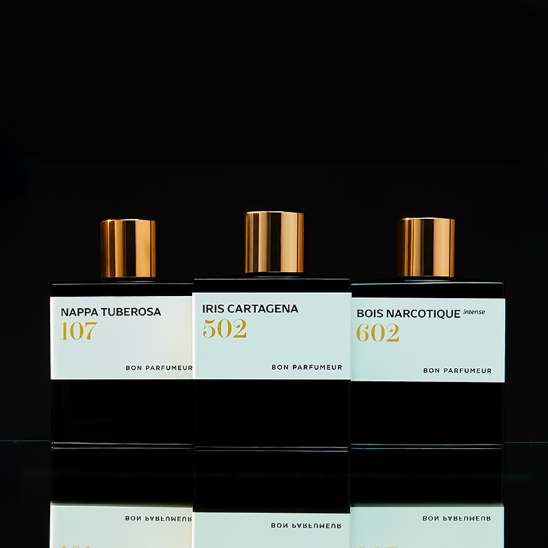 bon-parfumeur-entrez-dans-l-39-atelier-du-parfumeur-et-plongez-au-coeur-de-la-creation-retrouvez-des-parfums-made-in-france-unisexes-et-clean-une-haute-parfumerie-exigeante-utilisant-des-matieres-premieres-de-qualite-jusqu-39-a-99-d-39-ingredients-d-39-origine-naturelle-livraison-et-retours-gratuits-satisfait-ou-rembourse